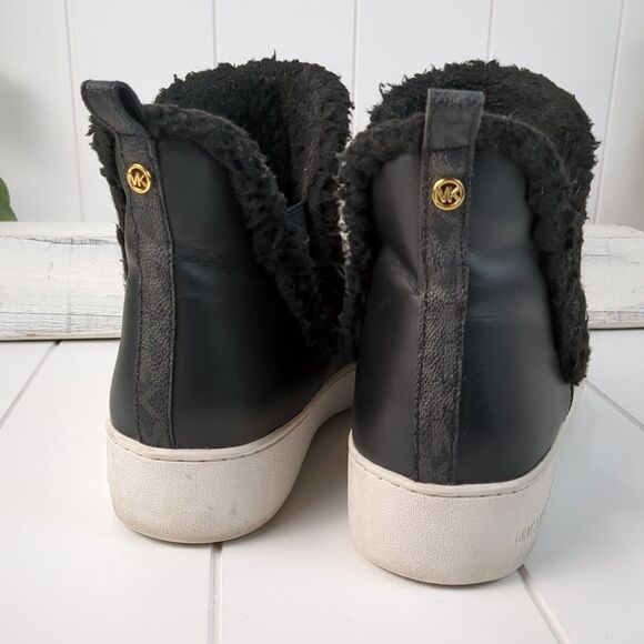 Michael Kors Ashlyn Black Leather Slip-On High Top Sneakers Women's 9.5M - Picture 2 of 9